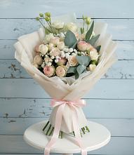 Букет цветов из:  Розы и Лизиантусы #REPLACE_PRED# Ферме