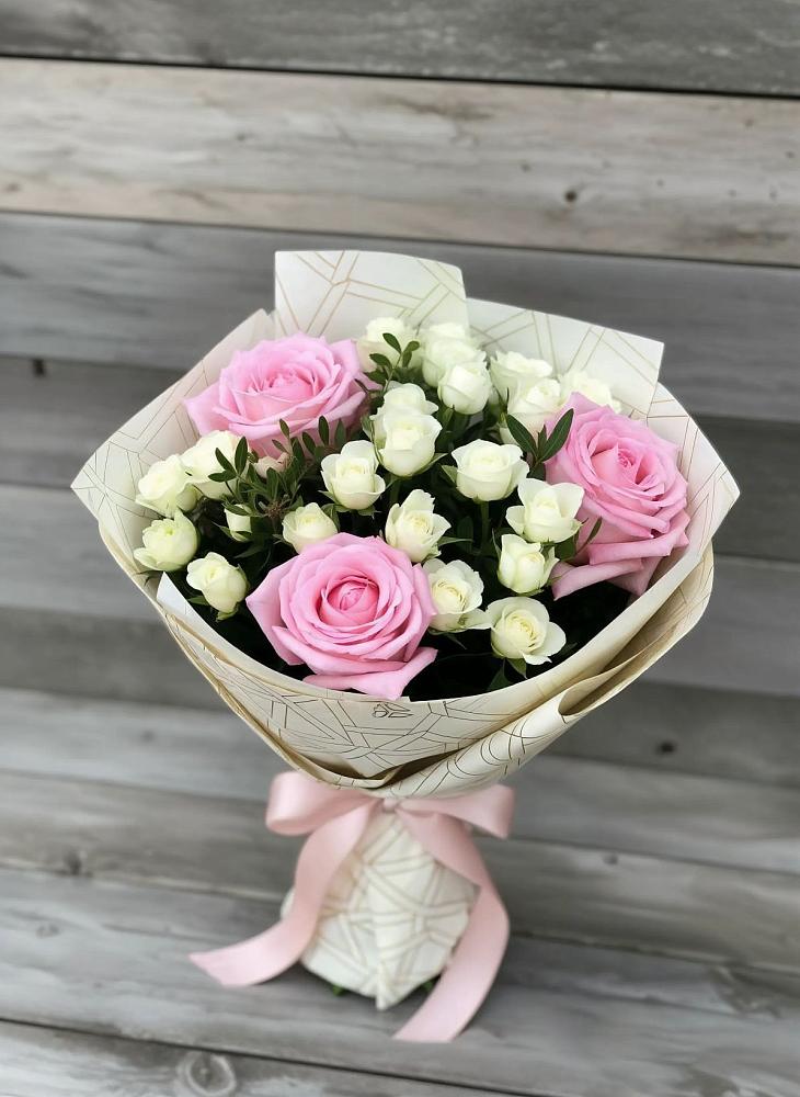 Букет цветов из: Розы в Ферме