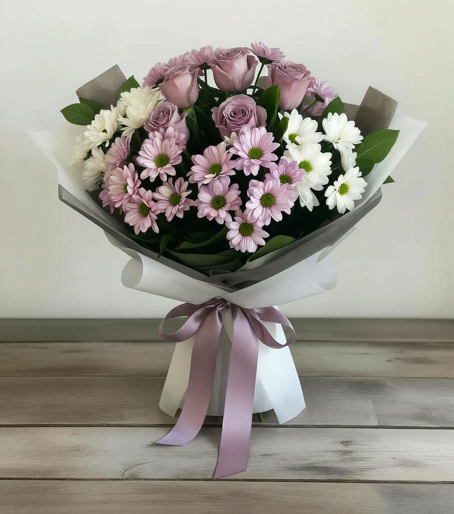 Букет цветов из: Хризантемы и Розы в Ферме