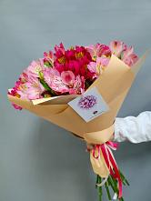 Букет цветов из:  Альстромерии в Ферме
