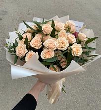 Букет Кремовые розы Латте в Ферме
