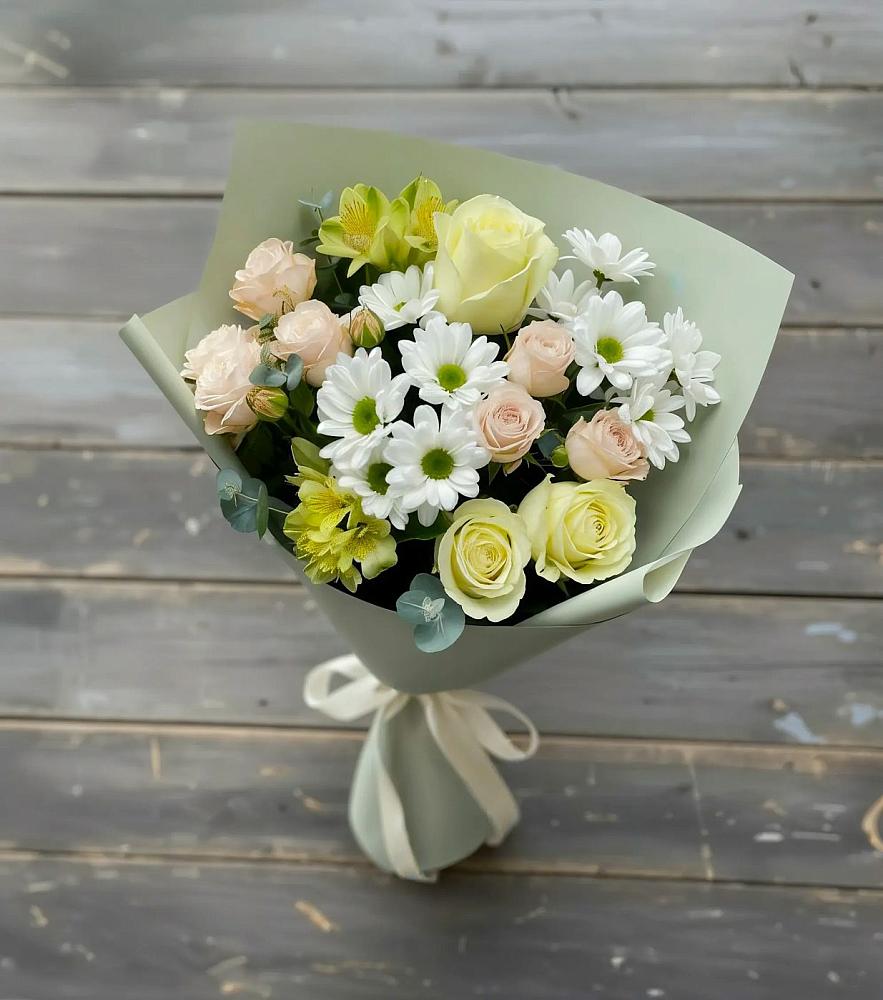 Букет цветов из: Альстромерии, Розы и Хризантемы в Ферме