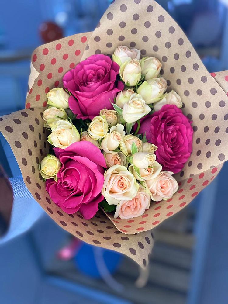 Букет цветов из: Розы в Ферме