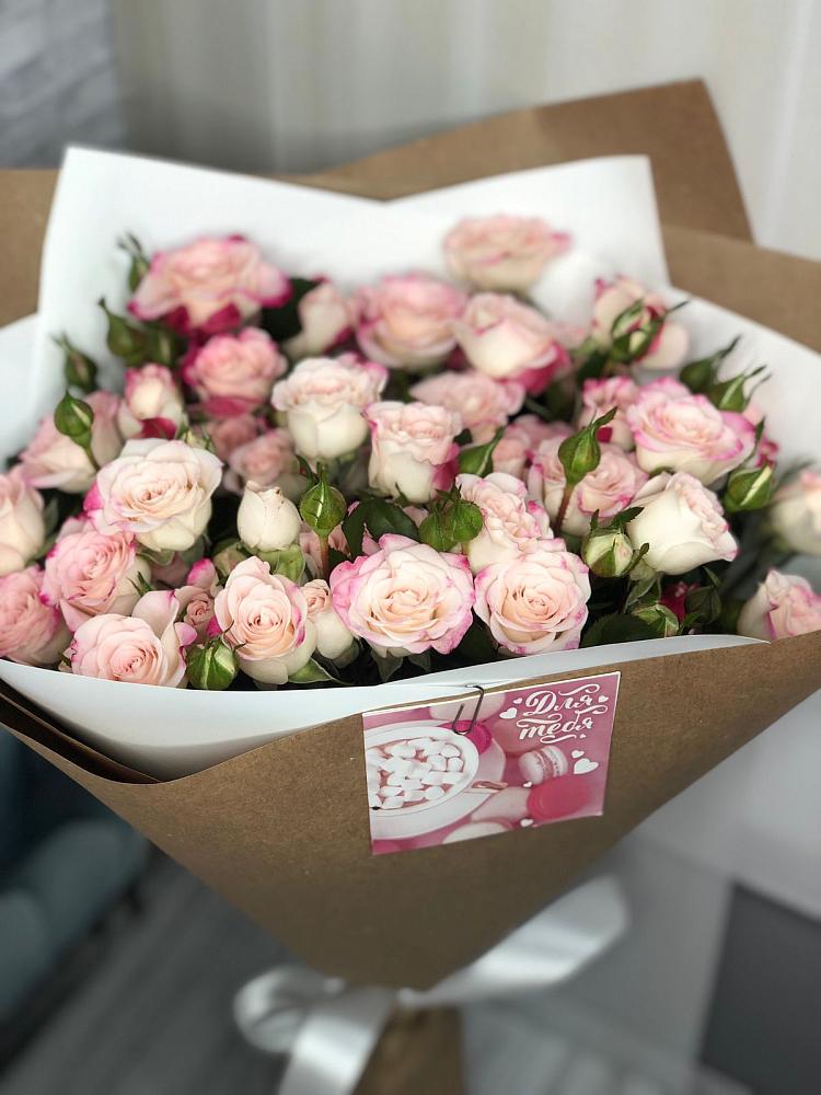 Букет цветов из: Розы в Ферме