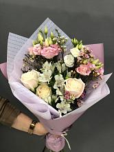 Букет цветов из:  Альстромерии, Розы и Лизиантусы #REPLACE_PRED# Ферме
