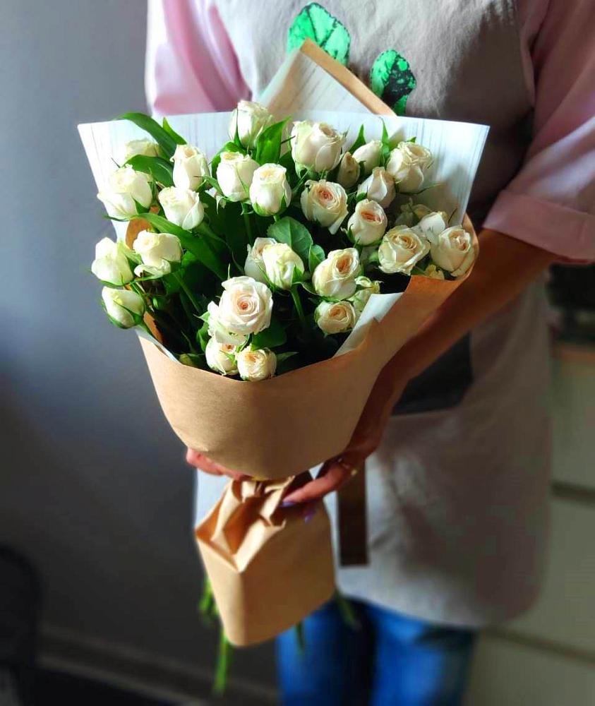 Букет цветов из: Розы в Ферме