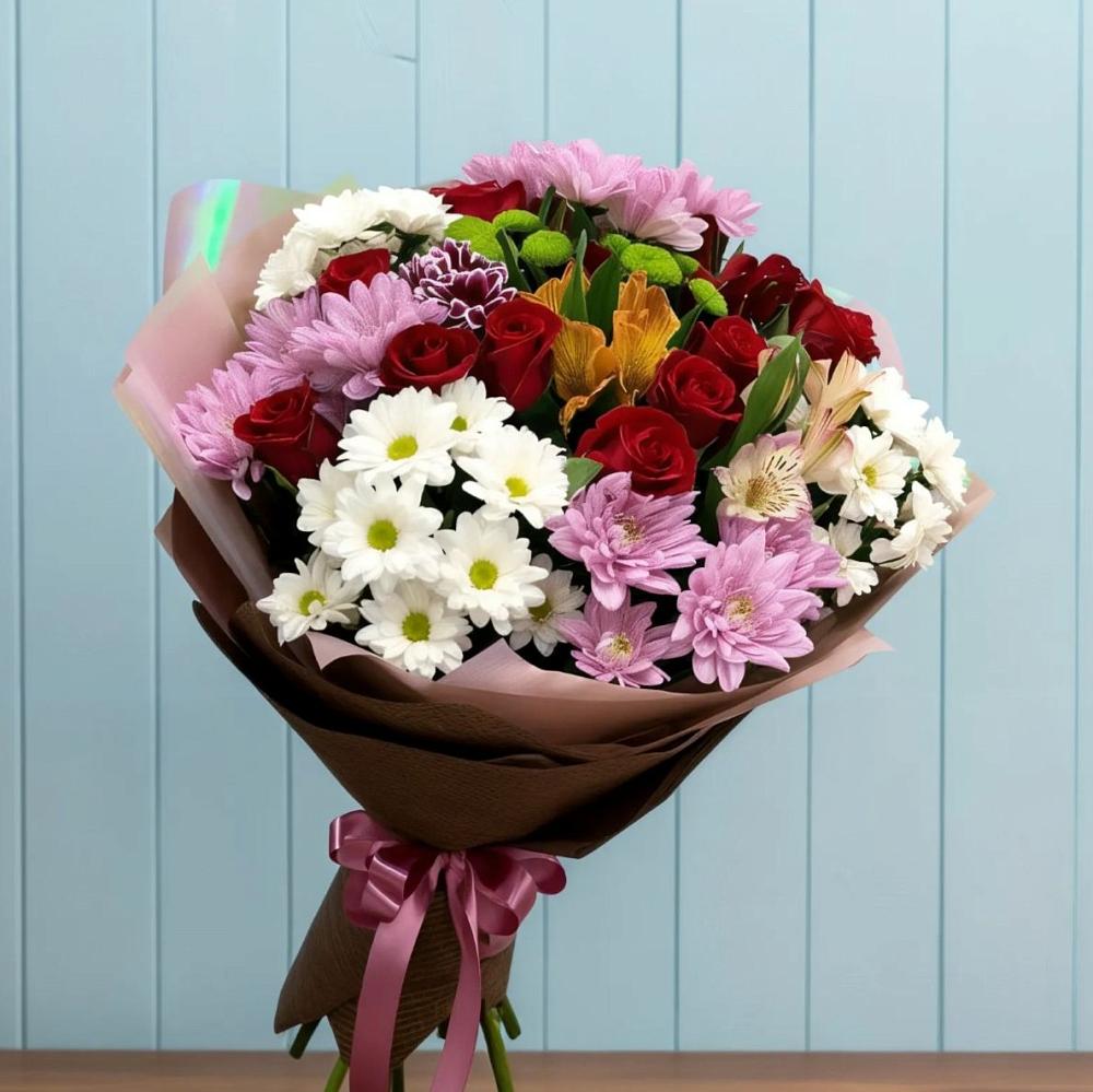 Букет цветов из: Розы, Хризантемы и Альстромерии в Ферме