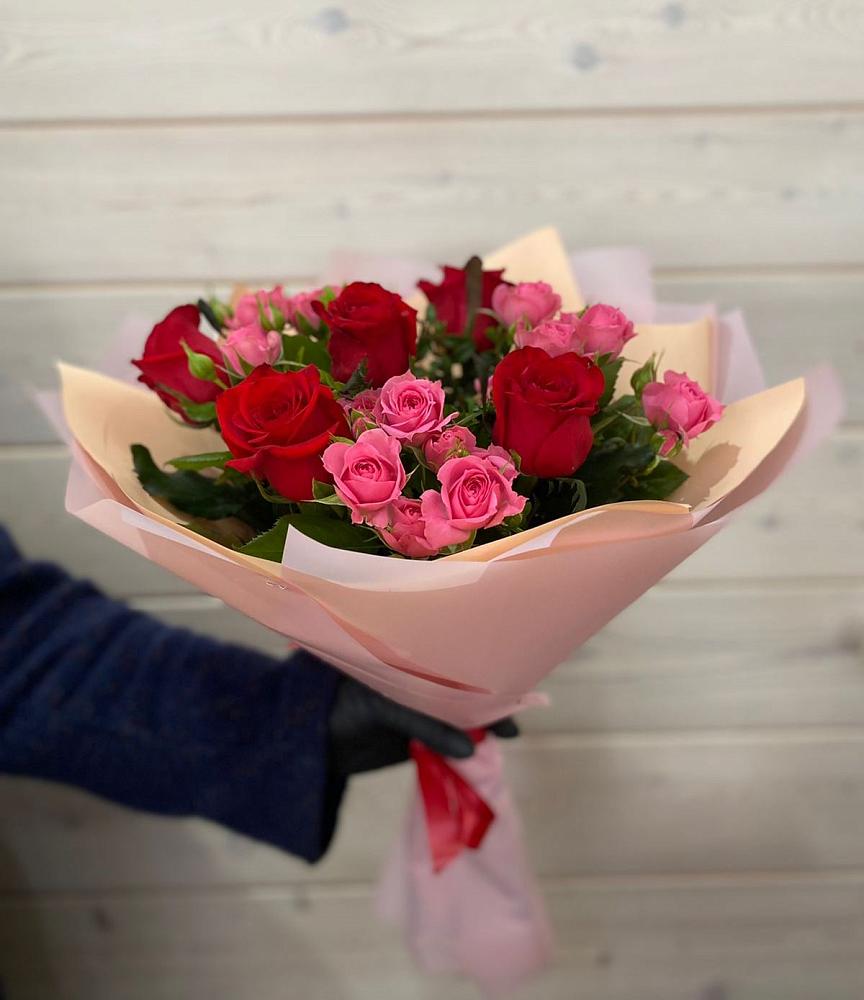 Букет цветов из: Розы в Ферме