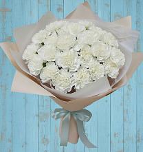 Букет цветов из:  Гвоздики в Ферме